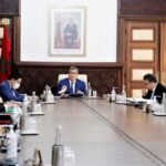 وزارة الثقافة تدخل على خط إضرام فنان مسرحي النار في جسده أمام مقر الوزارة