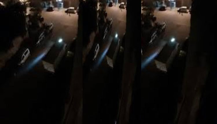 الظلام الدامس يخيم على أزقة بإنزكان وسط مطالب بالتدخل العاجل للمصالح المعنية.