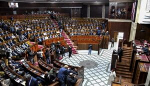 الانقطاع المتكرر للماء، يثير موجة من السخط والتذمر في صفوف ساكنة العديد من المدن، و القضية تصل قبة البرلمان. 9 البرلمان