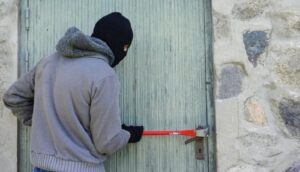 الشرطة القضائية بتارودانت تفك لغز السطو والسرقة في ضيعات فلاحية 3 السرقة