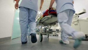 شقيقان يعرضان ضابطي شرطة لاعتداء عنيف خلال تدخل أمني 11 مستعجالات