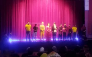 عارض صحي مفاجئ يوقف مسرحية إدريس الروخ بتارودانت