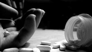 الزواج القسري يدفع قاصرا للانتحار