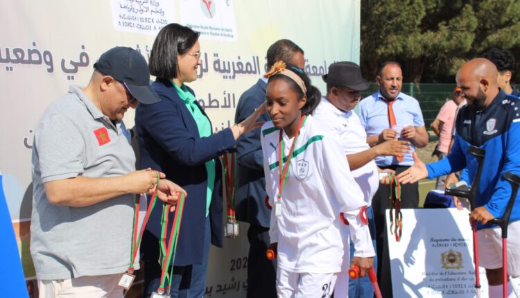 النهضة الأكاديرية لكرة القدم لبمثوري الأطراف يحتل الرتبة الثانية في البطولة الوطنية لكرة القدم للمبثورين للموسم الرياضي 2022/2023. 4 النهضة الأكاديرية لكرة القدم لبمثوري الأطراف 4