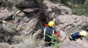 سقوط من مرتفع صخري يُنهي حياة أربعينية