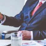 أكادير : التوقيف يطال 19 أستاذا، و زملاء المهنة يلتئمون في وقفة حاشدة أمام أكاديمية سوس ماسة.
