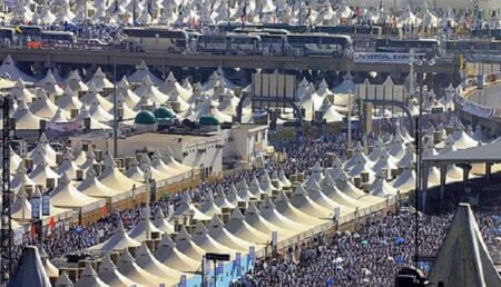 استعدادات حجاج بيت الله الحرام ليوم التروية في منى