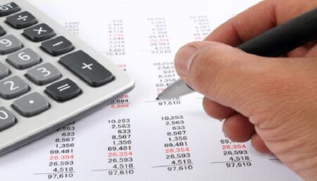 الشرطة تحيل خمسة أشخاص إلى النيابة بتهمة التزوير والتهرب الضريبي في خريبكة