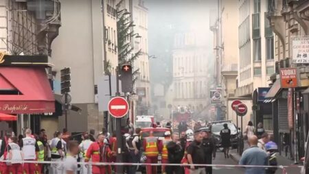 مأساة في باريس: 4 جرحى في حالة خطرة بعد انفجار عنيف مأساة في باريس: 4 جرحى في حالة خطرة بعد انفجار عنيف