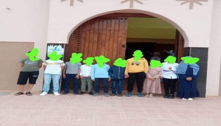 تزنيت : غضب و استياء بسبب حرمان تلاميذ المدرسة الجماعاتية الساحل من "جوائز التفوق" ، وجمعية الآباء تدخل على الخط.