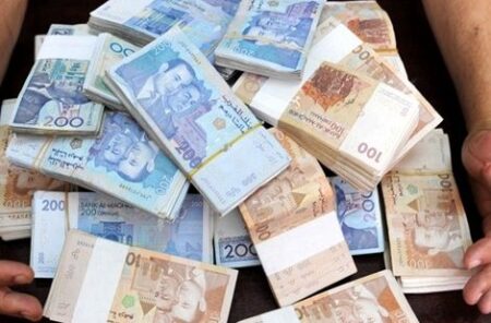 عناصر الأمن تبحث عن شاب سرق 150 مليون سنتيم من متجر والده