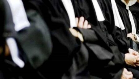 بعد اجتياز امتحان المحاماة.. تنسيقية الراسبين تتهم وزارة العدل ومؤسسة الوسيط بـ "عدم الوفاء" بتعهداتهما