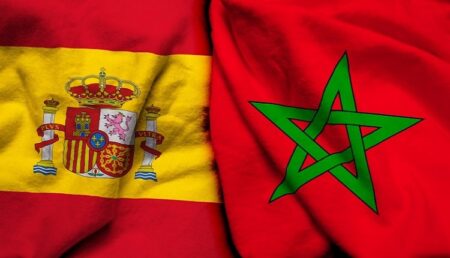 التسوية الجماعية بإسبانيا بين فرحة القرار وهاجس مواعيد تجديد الجوازات التسوية الجماعية بإسبانيا بين فرحة القرار وهاجس مواعيد تجديد الجوازات