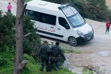 "إفراغ" دفعة جديدة من المهاجرين الأفارقة بالجنوب الشرقي يستنفر حقوقيين