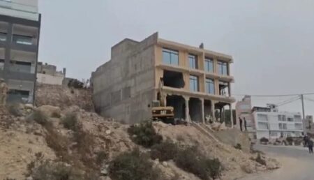 عمليات هدم البنايات بأكادير تصل قبة البرلمان.