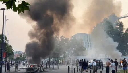 بعد فرنسا : التوتر ينتقل للعاصمة البلجيكية بعد مقتل مراهق فرنسي من أصول عربية