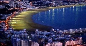 أكادير : الاكتضاض يخنق الشريط السياحي الساحلي.