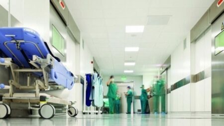 بعد اعتقال أطر طبية وصحية.. "اختلالات" المستشفى الجامعي تواصل إثارة الجدل، ولجنة الأطباء تدخل على الخط