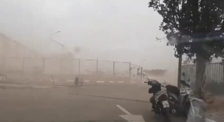 بالفيديو : العاصفة التي أدخلت الرعب في قلوب ساكنة أكادير.