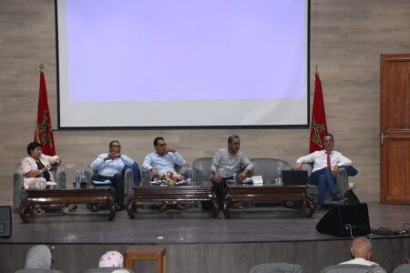 أكادير : كشف الاختلالات والاختلاسات التي تعرفها بعض الوداديات السكنية، وسط مطالب بالتصدي للخروقات ومعاقبة المتورطين. أكادير : كشف الاختلالات والاختلاسات التي تعرفها بعض الوداديات السكنية، وسط مطالب بالتصدي للخروقات ومعاقبة المتورطين.