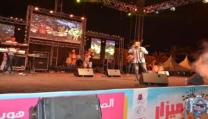 تزنيت : توقيف عضو بالفرقة الموسيقية لـ:”أيمن السرحاني” وسط فندق على هامش مهرجان تيميزار بتزنيت في نسخته الحادية عشرة.