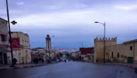 إنزكان : عدم احترام معايير الجودة والنظافة بعدد من محلات الوجبات السريعة يسائل الجهات المكلفة بالمراقبة إنزكان : عدم احترام معايير الجودة والنظافة بعدد من محلات الوجبات السريعة يسائل الجهات المكلفة بالمراقبة