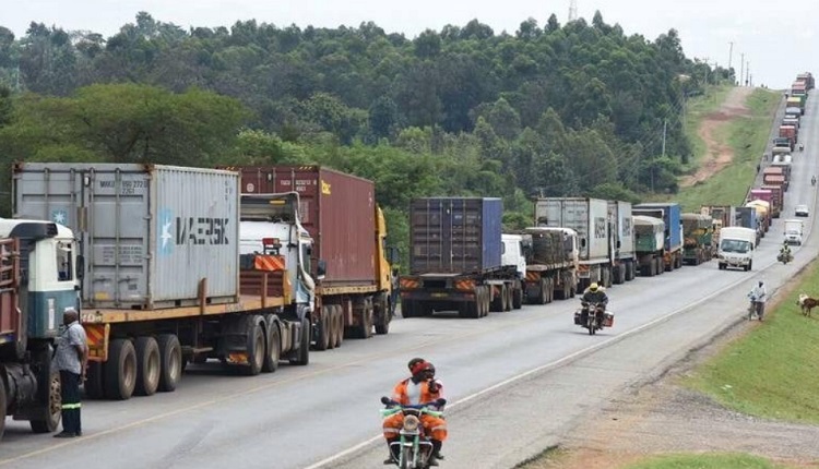 نقابيون يكشفون تدهور أوضاع السائقين المغاربة العالقين في حدود النيجر، وسط مطالب بتدخل الوزير بوريطة