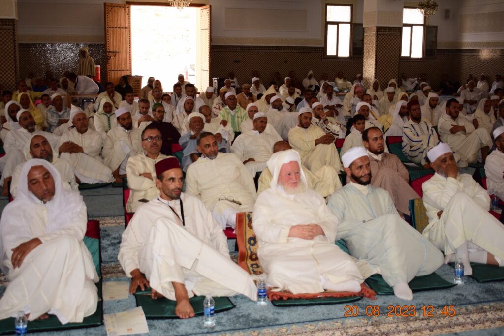 قدماء و خريجو المدرسة العلمية العتيقة الخاصة تافراوت المولود يلتئمون في لقاء تواصلي.