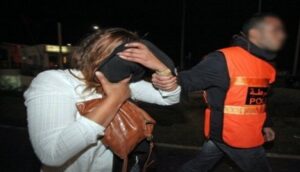 الإطاحة بعصابة تتزعمها فتاة إثر الإيقاع بمجموعة من الضحايا