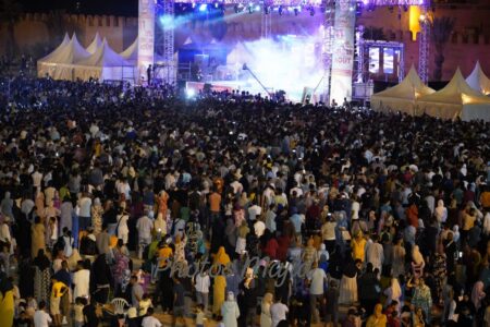 تزنيت : جماهير قياسية في اختتام فعاليات مهرجان تيميزار للفضة 2023 في دورته الحادية عشرة. تزنيت : جماهير قياسية في اختتام فعاليات مهرجان تيميزار للفضة 2023 في دورته الحادية عشرة.