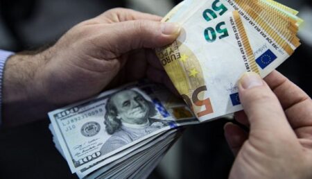 صرف الدرهم مقابل الدولار والأورو