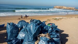 أكادير : تنظيم نشاط بيئي وتحسيسي للمحافظة على البيئة الساحلية.