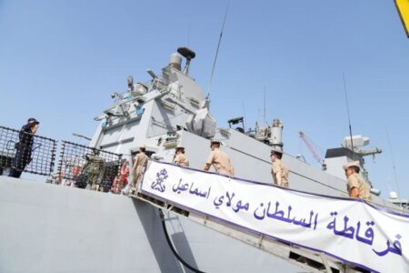 وصول مدمرة الصواريخ من طراز “USS Paul Ignatius”، إلى مدينة أكادير وصول مدمرة الصواريخ من طراز "USS Paul Ignatius"، إلى مدينة أكادير