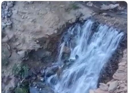 ظهور شلال بعد انهيار جبل بسبب الزلزال بتارودانت