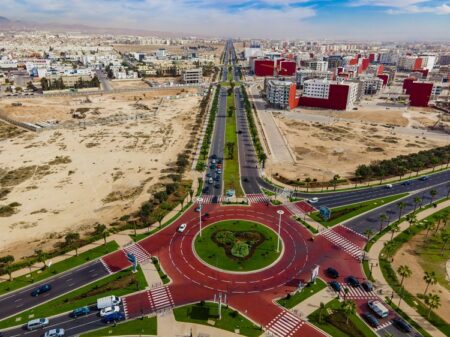 أكادير : أشغال تهيئة محور شرق غرب تشرف على الانتهاء، ومسؤولون يكشفون مستجدات المشروع أكادير : أشغال تهيئة محور شرق غرب تشرف على الانتهاء، ومسؤولون يكشفون مستجدات المشروع