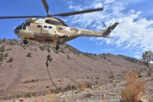 العثور على عائلتين مكونتين من 8 أفراد محاصرين في منطقة جبلية بجبال تارودانت.