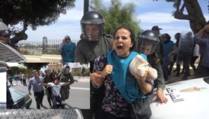 في خطوة غير مسبوقة.. الدكاترة المعطلون يهددون بتنفيذ "محرقة جماعية" أمام وزارة ميراوي، وعناصر الأمن تدخل على الخط 1 الدكاترة