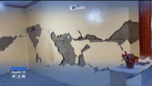 زلزال تارودانت .. مواطنون يخشون العودة إلى منازلهم بسبب التشققات التي أحدثها الزلزال 6 تشقق
