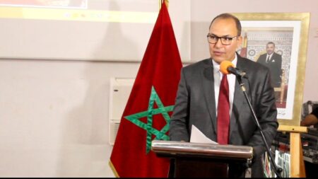 تنصيب مولاي عبد العاطي الأصفر مديرًا جديدًا للأكاديمية الجهوية للتربية والتكوين في الرشيدية تنصيب مولاي عبد العاطي الأصفر مديرًا جديدًا للأكاديمية الجهوية للتربية والتكوين في الرشيدية