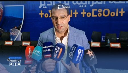 المجلس الجماعي يصوت بالأغلبية على إنجاز وتأهيل الطريقين المداري والسريع وإنشاء شركة سوس ماسة للتوزيع المجلس الجماعي يصوت بالأغلبية على إنجاز وتأهيل الطريقين المداري والسريع وإنشاء شركة سوس ماسة للتوزيع