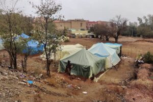 تنسيقية المتضررين من الزلزال بأمزميز تتراجع عن مسيرتها الاحتجاجية