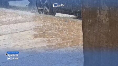 استمرار هطول أمطار الخير على مدينة أكادير استمرار هطول أمطار الخير على مدينة أكادير