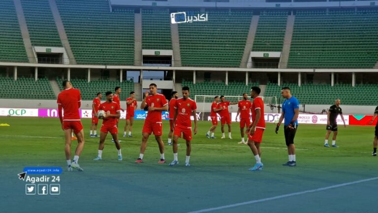 أكادير.. المنتخب الوطني يجري اخر حصة تدريبية بملعب أدرار قبل مباراة ليبيريا