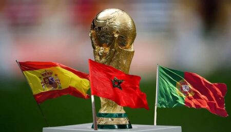 المغرب يدشن استعداداته لتنظيم مونديال 2030 باقتناء قطارات من إسبانيا.