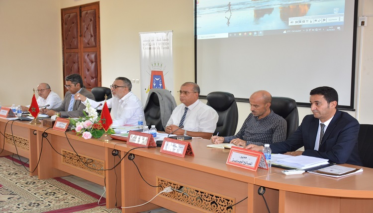 المجلس الجماعي لتزنيت يصادق على عدد من التوصيات و المشاريع، ضمنها إنشاء القرية الرياضية.