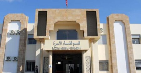 اعتداء شنيع لزوج على زوجته وسط قسم قضاء الأسرة بالمحكمة الابتدائية بسلا.