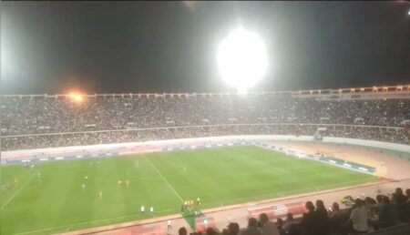 هكذا خلق جمهور أكادير الحدث خلال مباراة الفريق الوطني المغربي و ليبيريا هكذا خلق جمهور أكادير الحدث خلال مباراة الفريق الوطني المغربي و ليبيريا