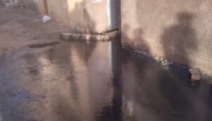 إنزكان : تساقطات مطرية ضعيفة تكشف عيوب أنابيب "الواد الحار" 11 إنزكان