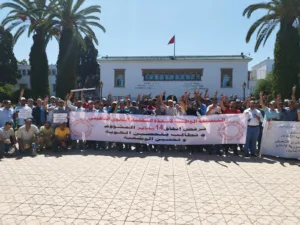 مطالب بتدخل وسيط المملكة لإنهاء أزمة الموقوفين، وسط تحذيرات من خطوات تصعيدية ضد الوزارة