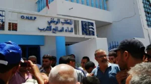 مستخدمو قطاع الماء يخوضون إضرابا تسعة أيام على منوال أساتذة التعليم.